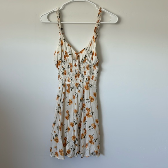 Reformation Elyse Dress Floral Cream Yellow Size: 6 - Picture 2 of 7